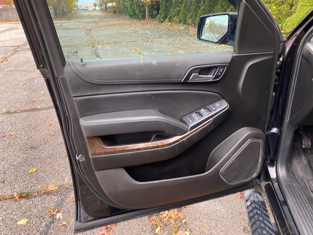 2019 Chevrolet Tahoe Image 10