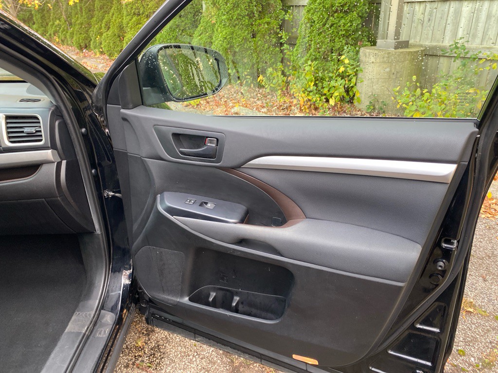 2019 Toyota Highlander Image 24