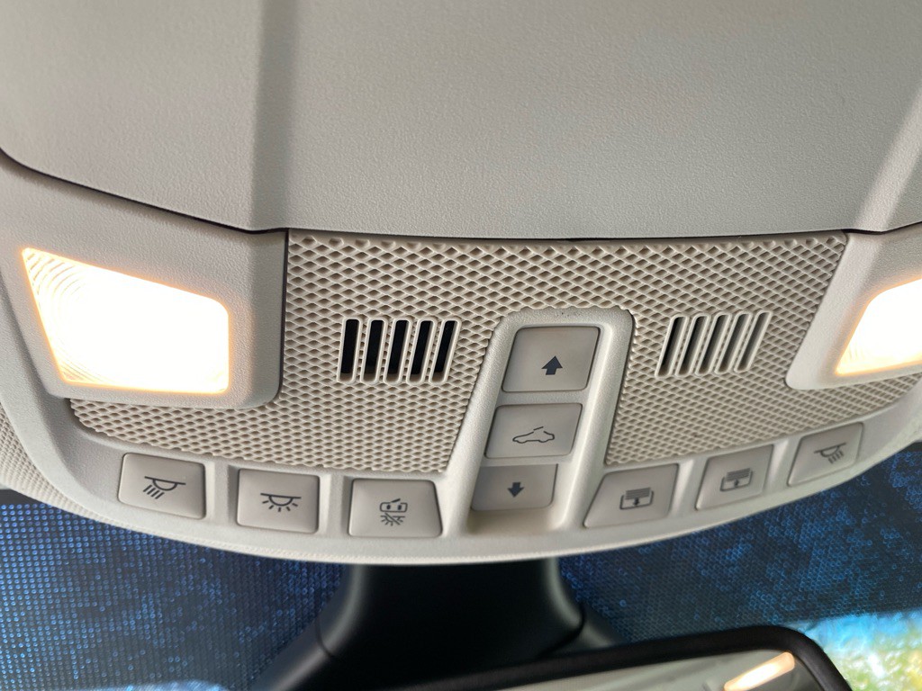 2019 Ford Edge Image 18