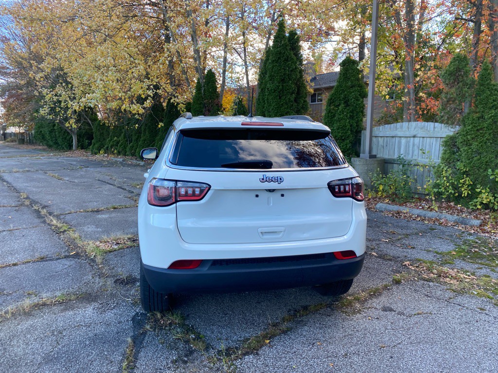 2018 Jeep Compass Image 4