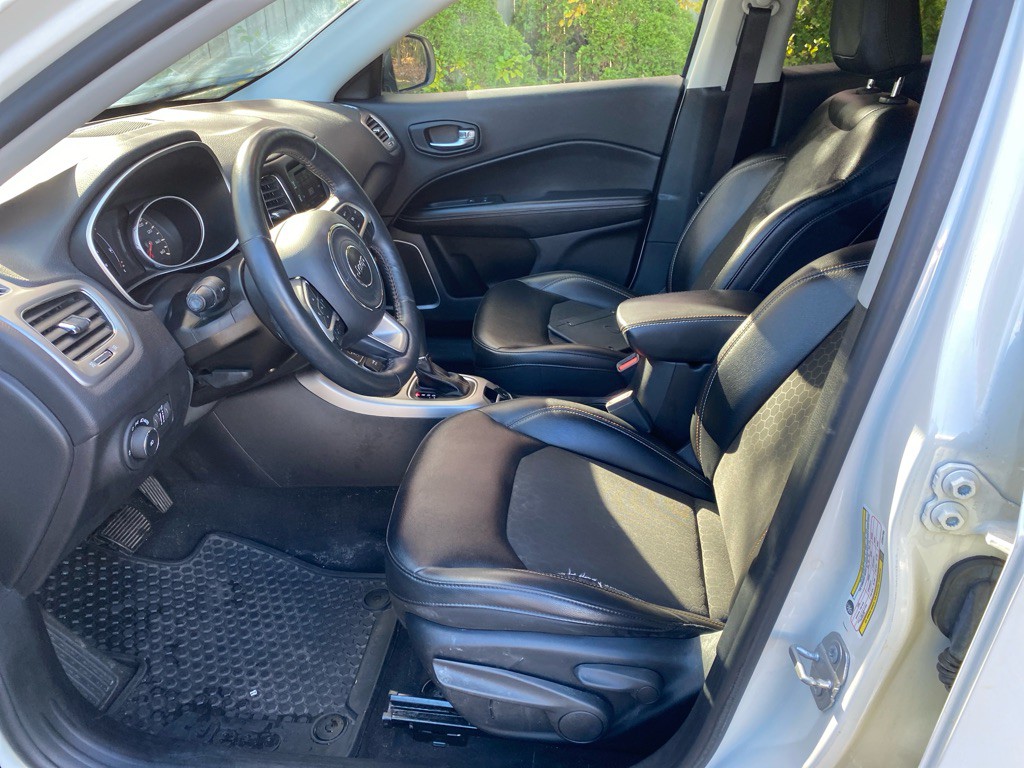 2018 Jeep Compass Image 9