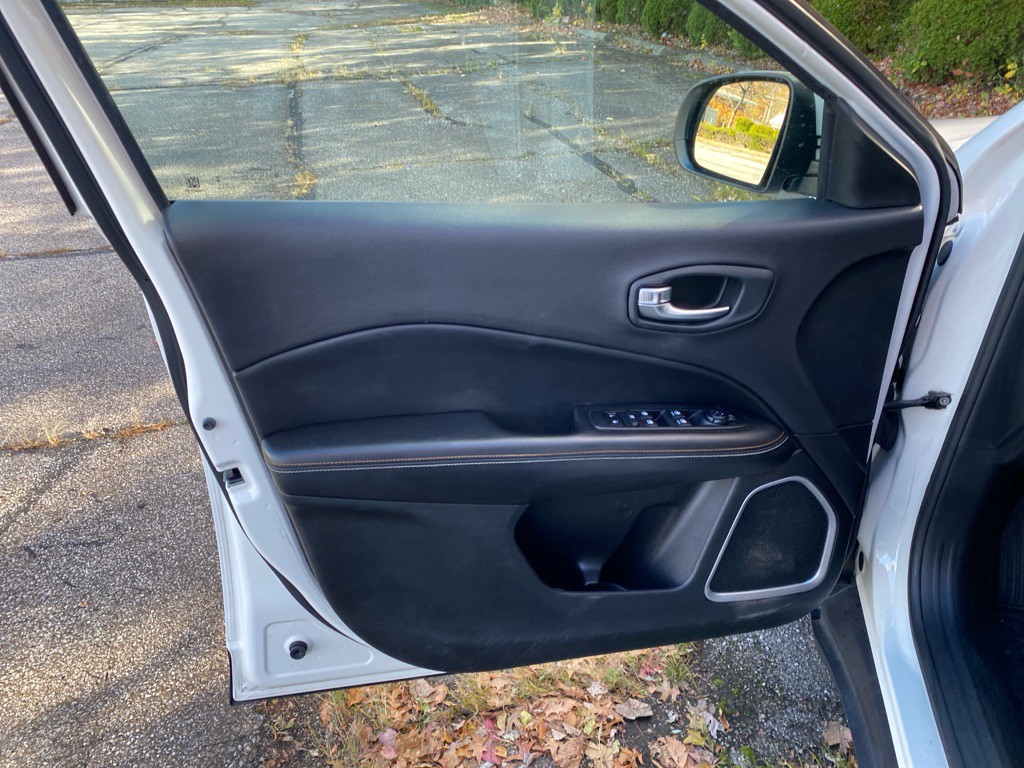 2018 Jeep Compass Image 10