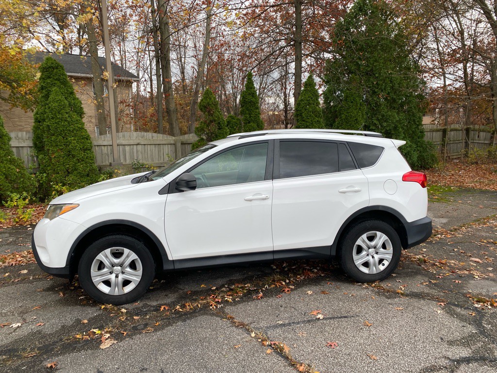 2013 Toyota Rav4 Image 2