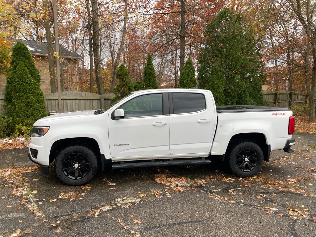 2018 Chevrolet Colorado Image 2