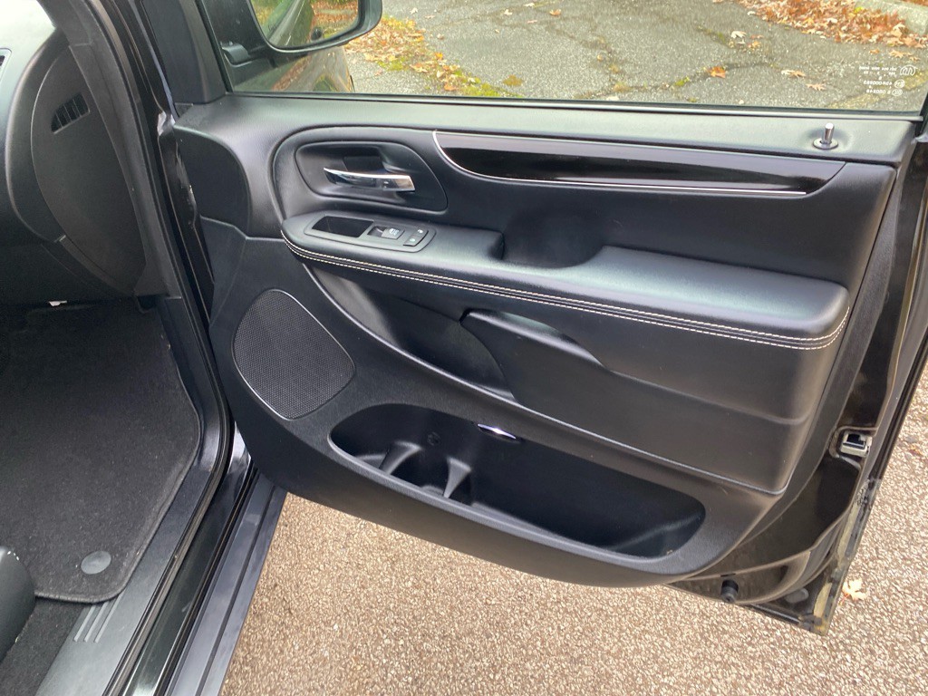 2016 Dodge Grand Caravan Image 22