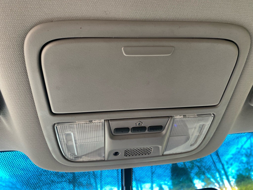 2012 Honda Ridgeline Image 18