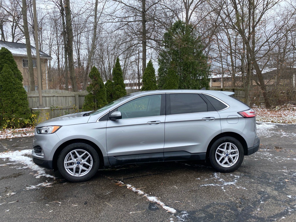 2021 Ford Edge Image 2