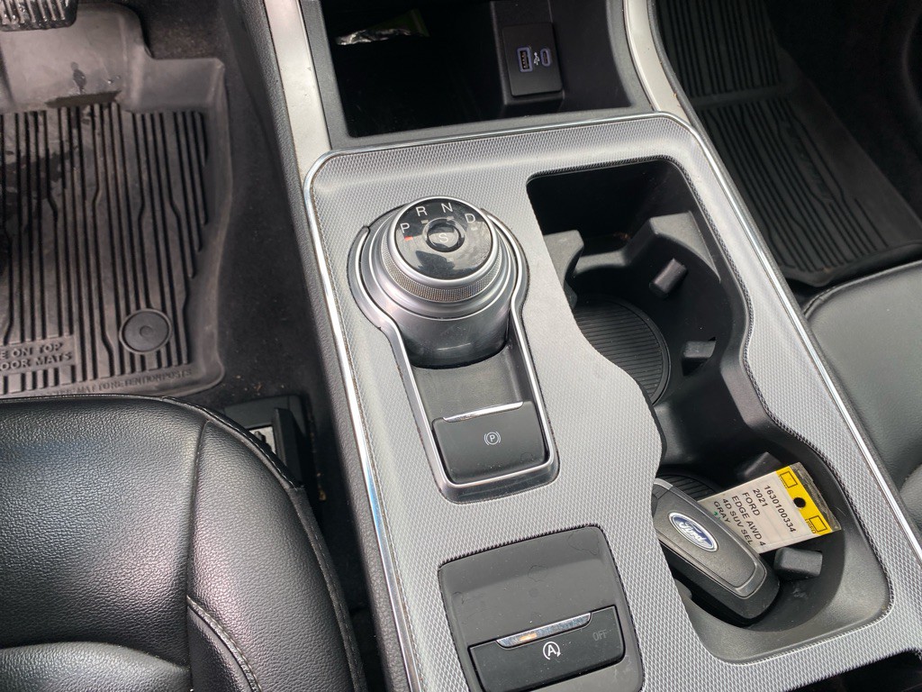 2021 Ford Edge Image 16