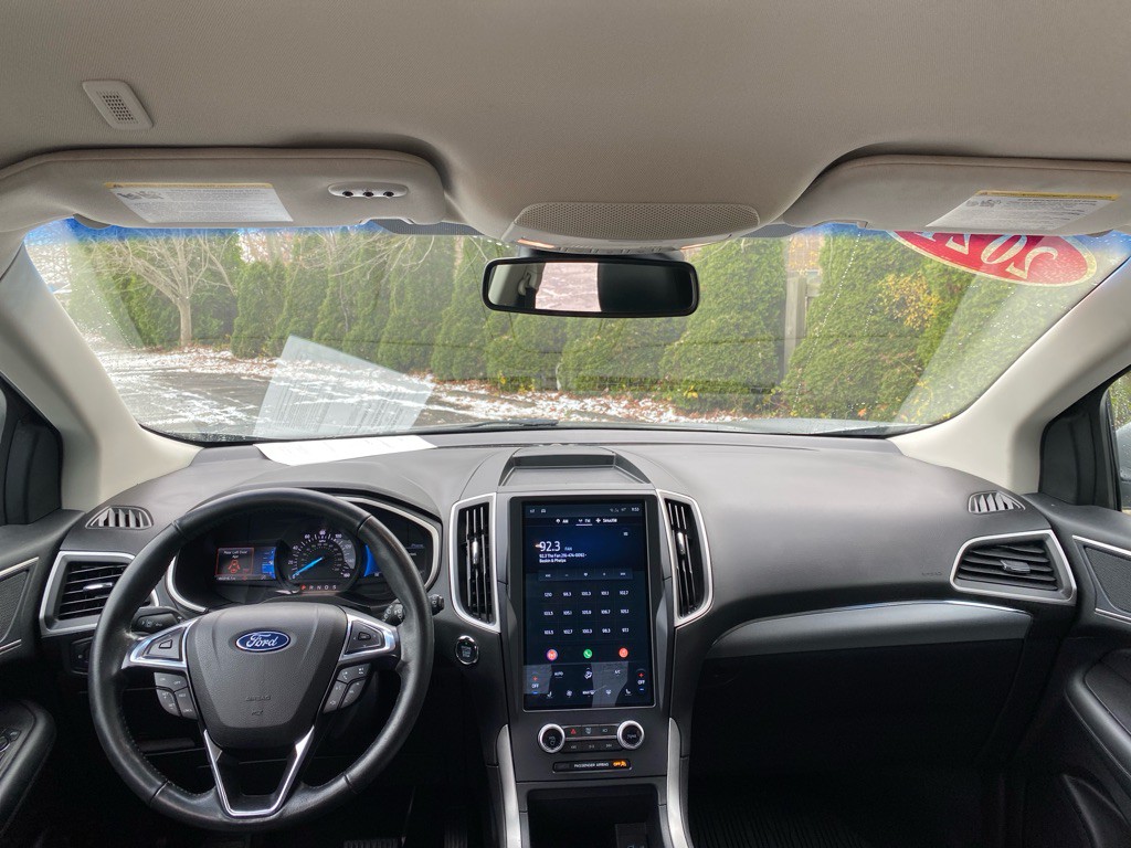2021 Ford Edge Image 17