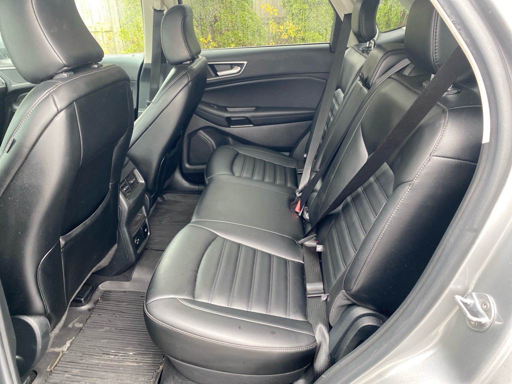 2021 Ford Edge Image 18