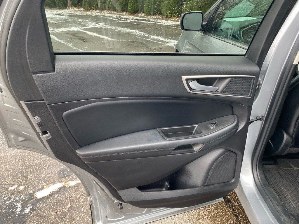 2021 Ford Edge Image 19