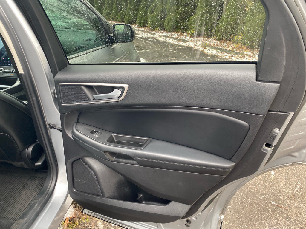 2021 Ford Edge Image 22
