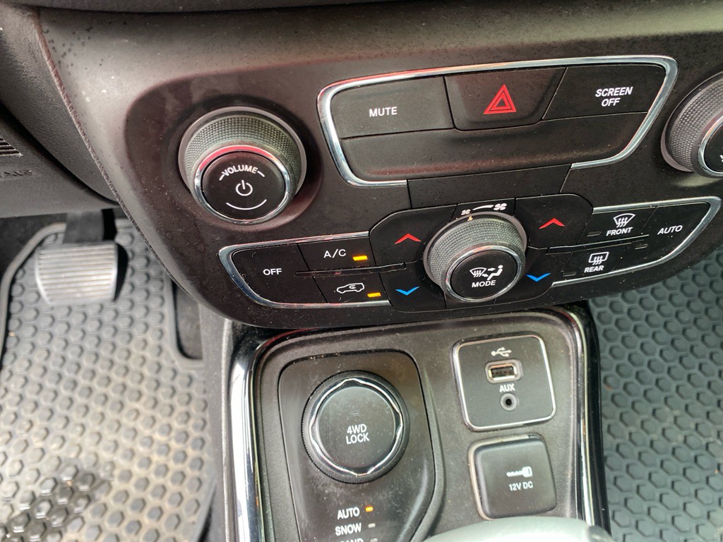 2018 Jeep Compass Image 14