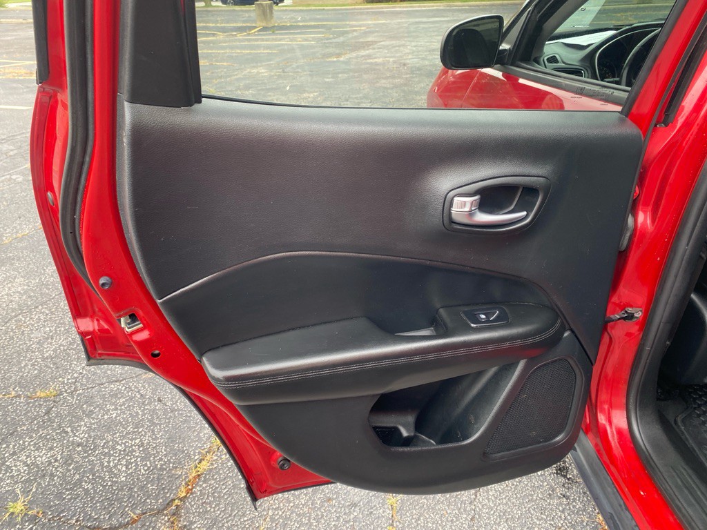 2018 Jeep Compass Image 17