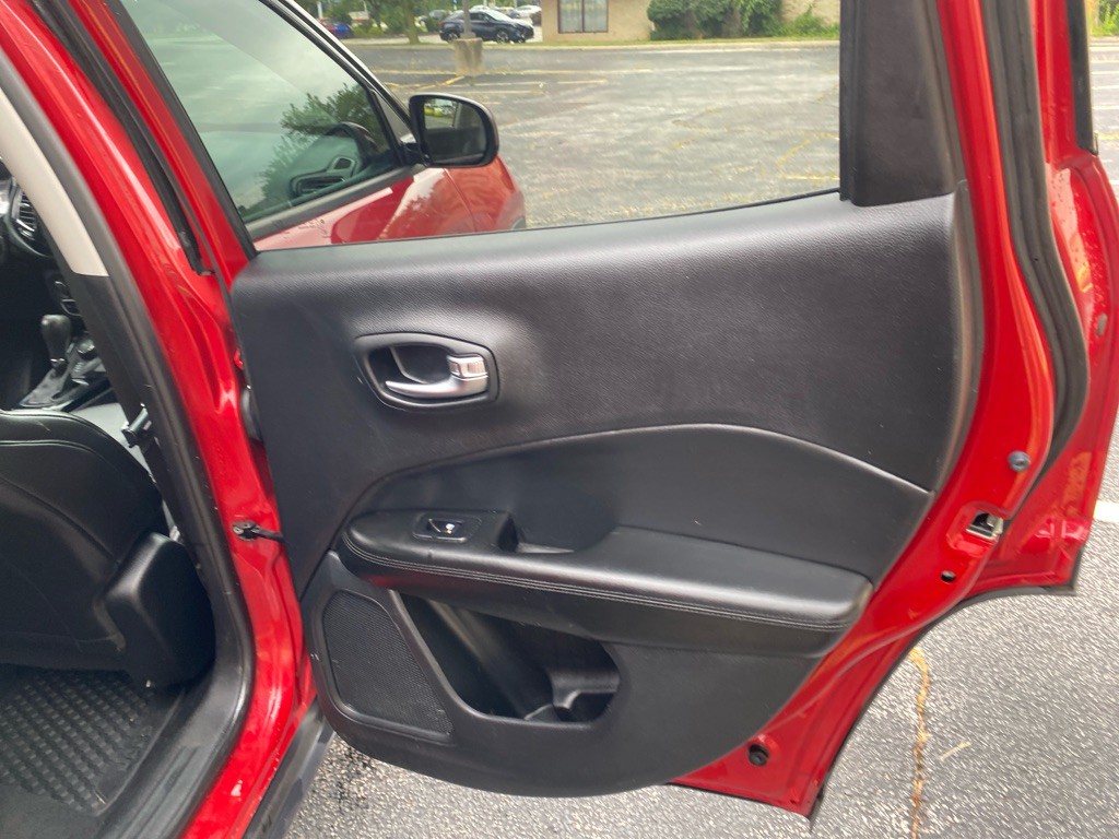 2018 Jeep Compass Image 20