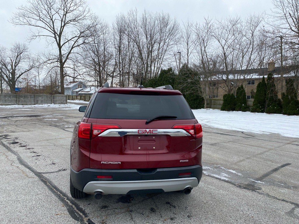 2017 GMC Acadia Image 4