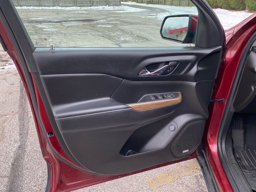 2017 GMC Acadia Image 12