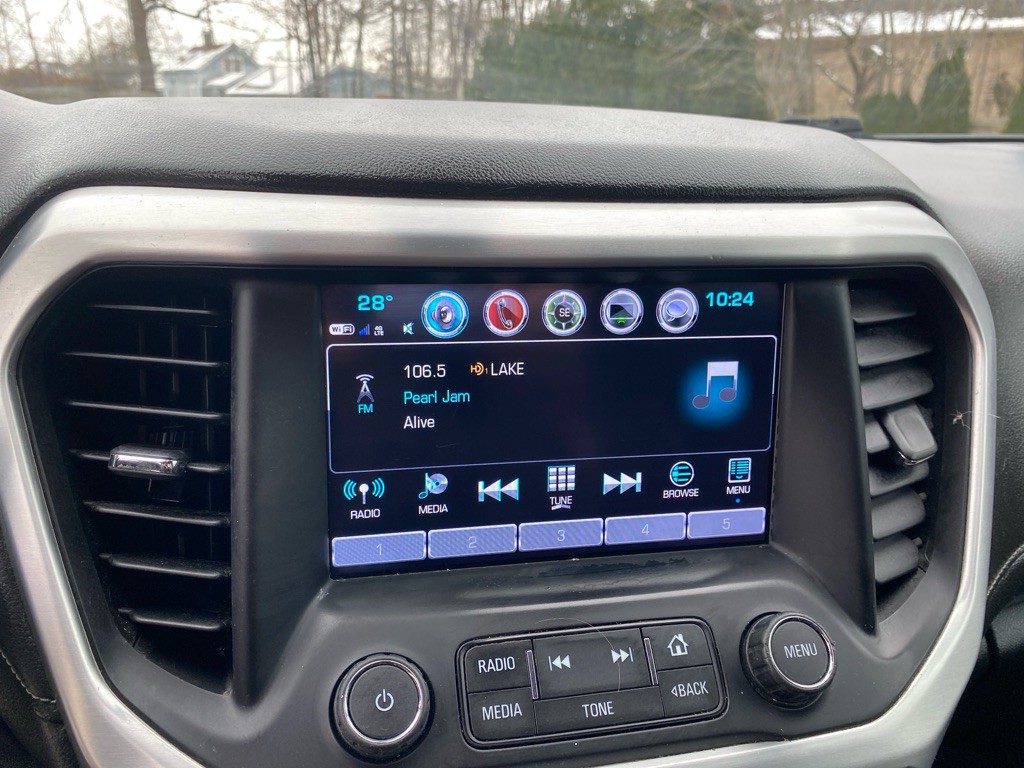 2017 GMC Acadia Image 15