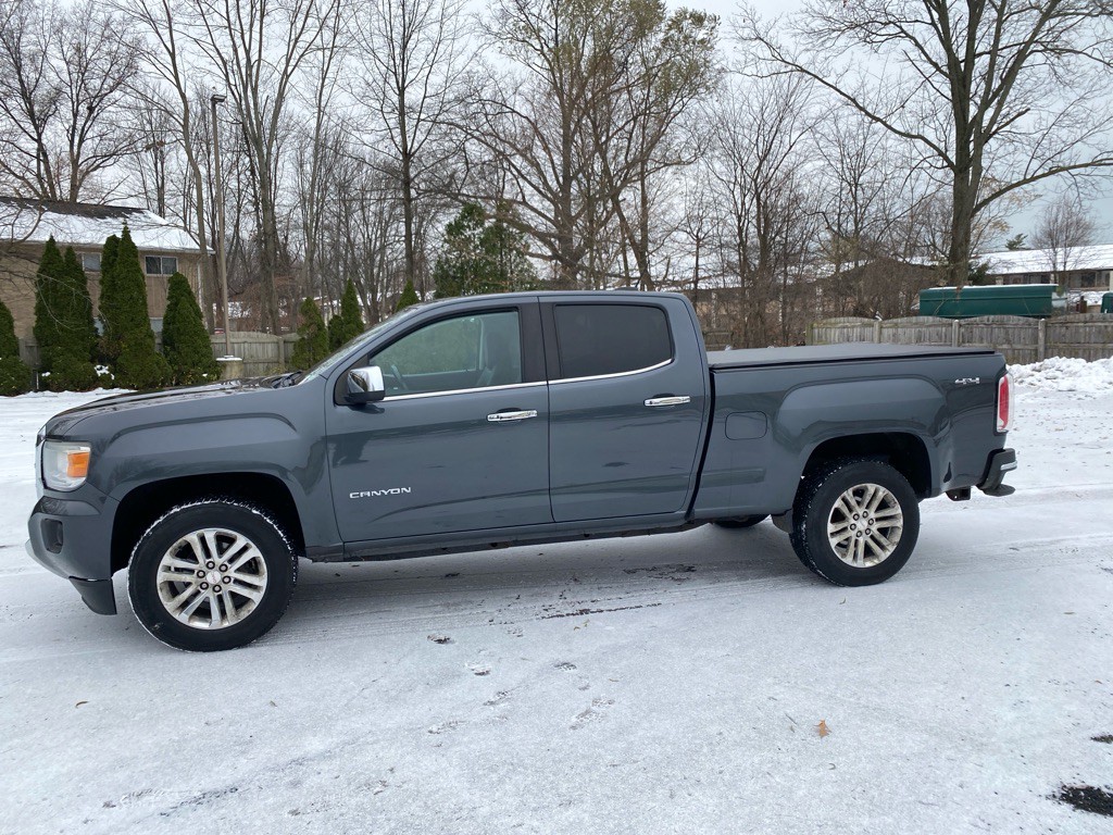 2017 GMC Canyon Image 2