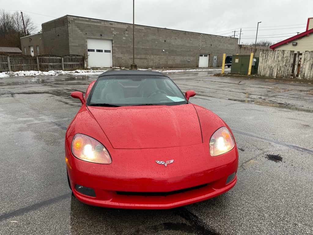 2005 Chevrolet Corvette Image 8
