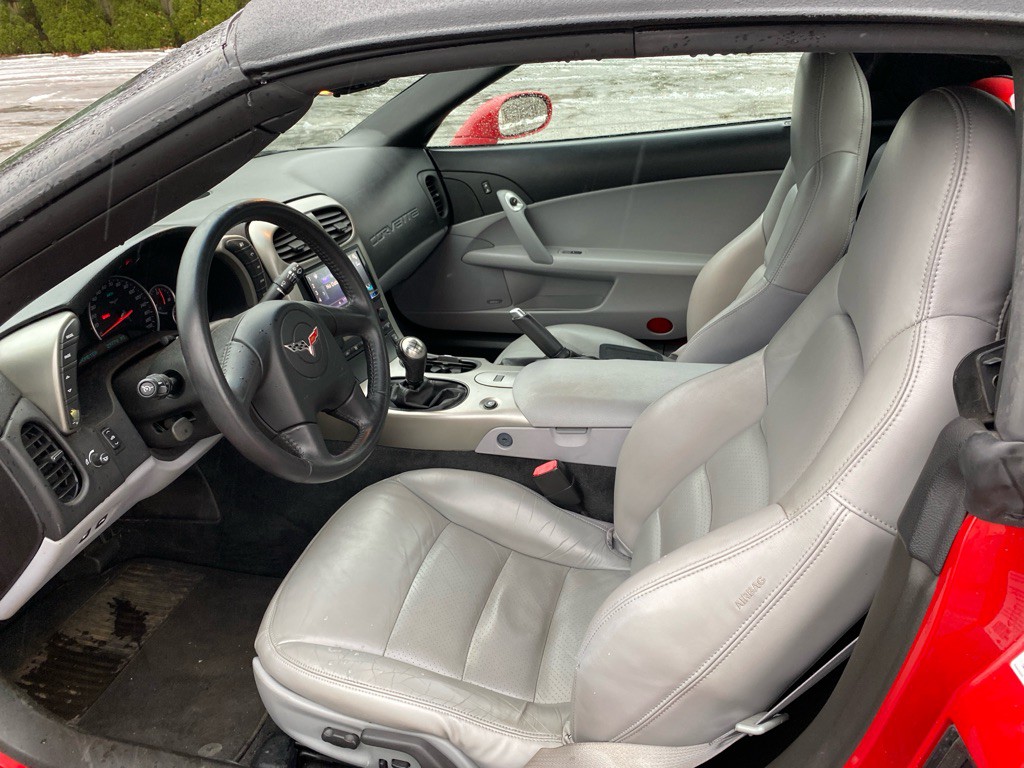 2005 Chevrolet Corvette Image 9