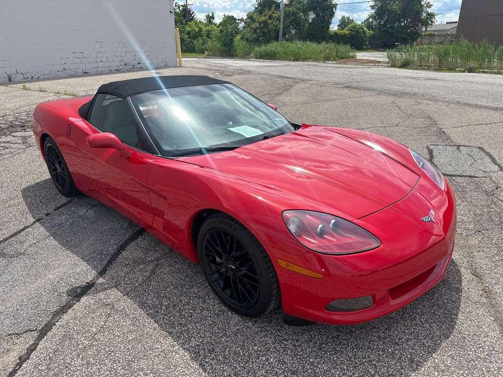2005 Chevrolet Corvette Image 16