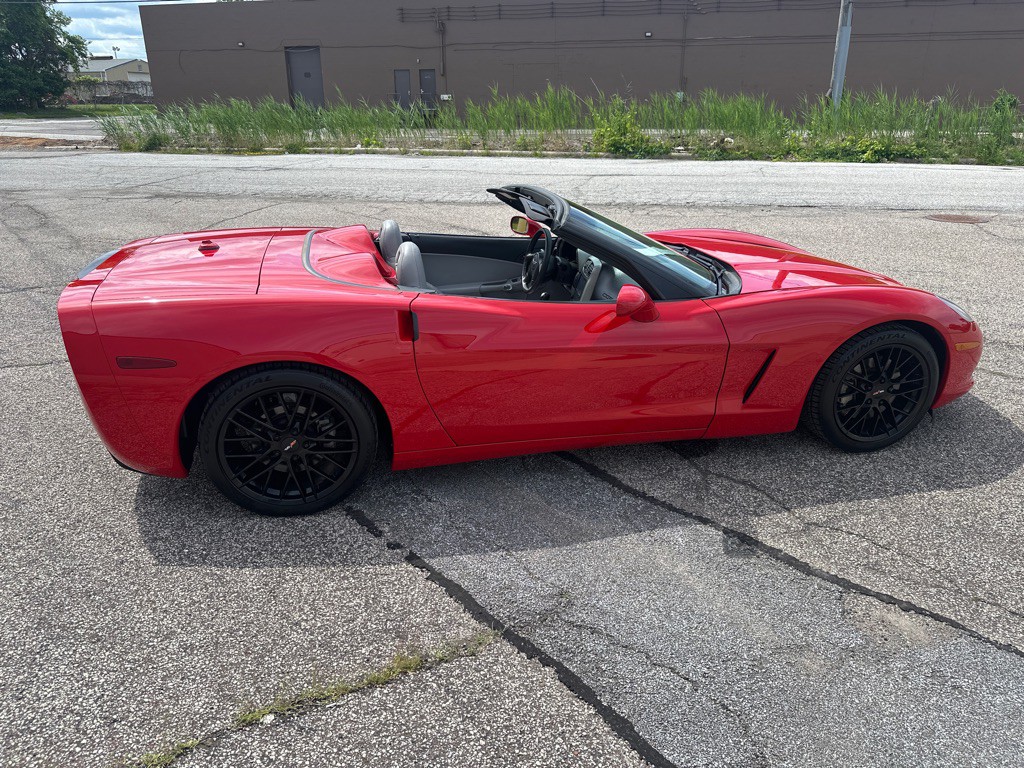 2005 Chevrolet Corvette Image 33