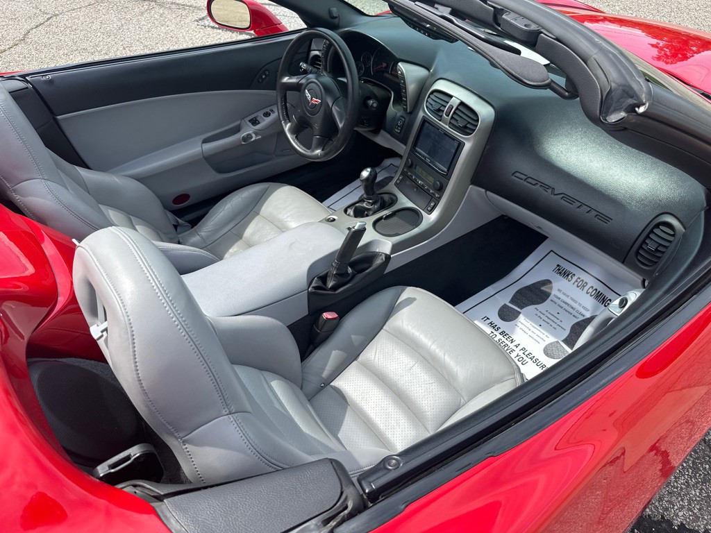 2005 Chevrolet Corvette Image 35