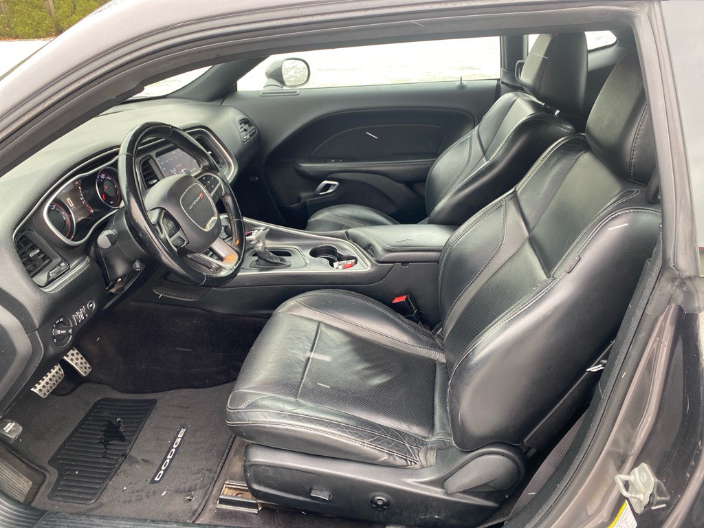 2017 Dodge Challenger Image 10
