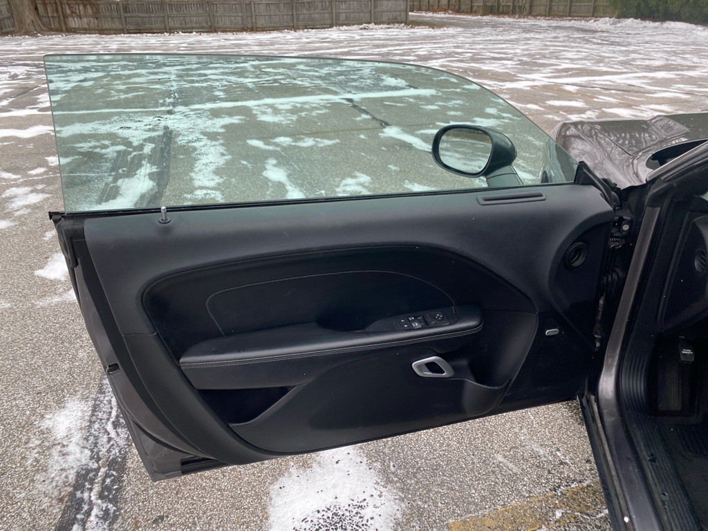 2017 Dodge Challenger Image 11