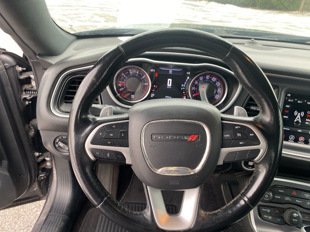 2017 Dodge Challenger Image 12