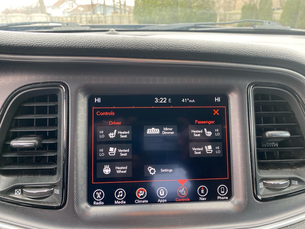 2017 Dodge Challenger Image 15