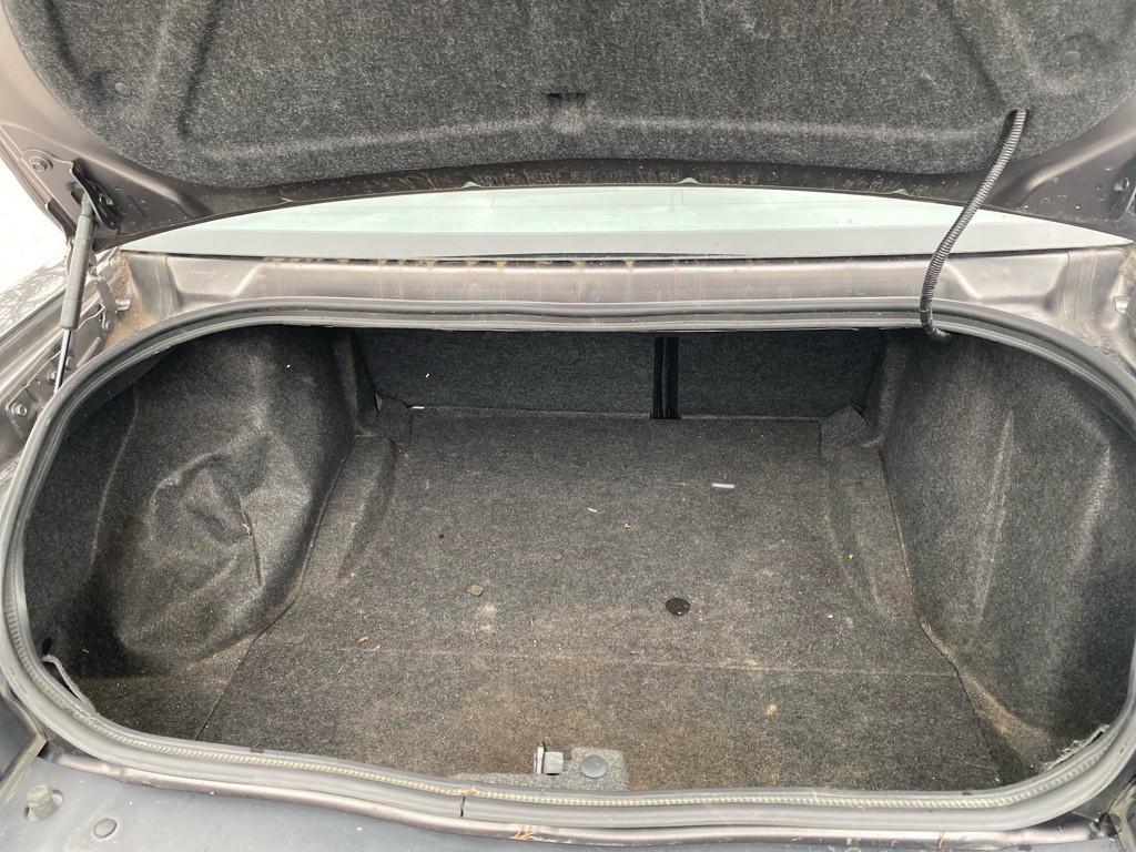 2017 Dodge Challenger Image 21