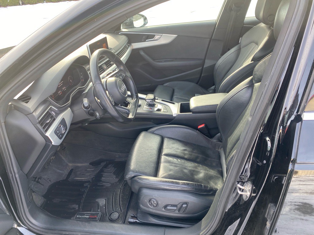 2017 Audi A4 Image 10