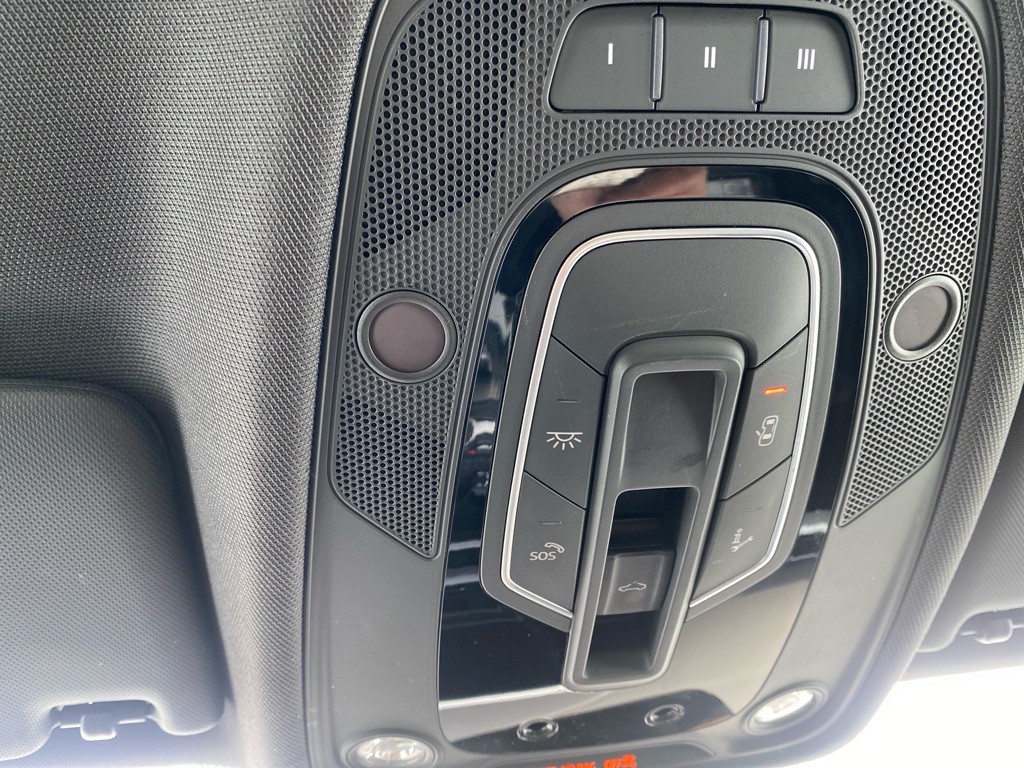 2017 Audi A4 Image 18