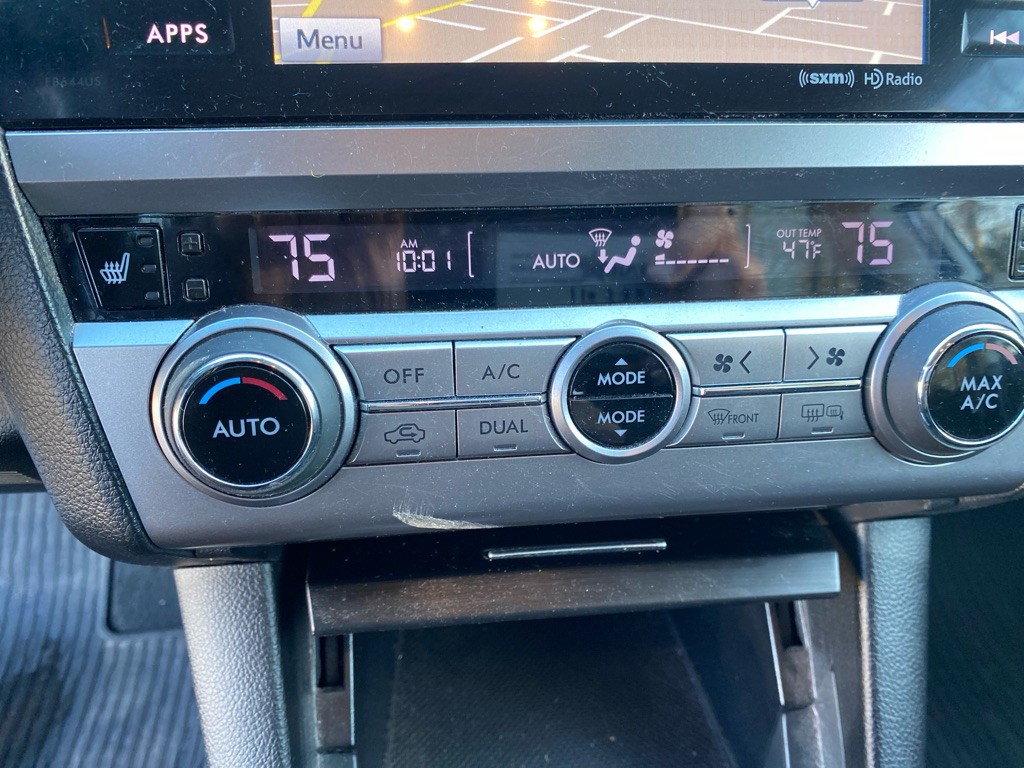 2015 Subaru Outback Image 18