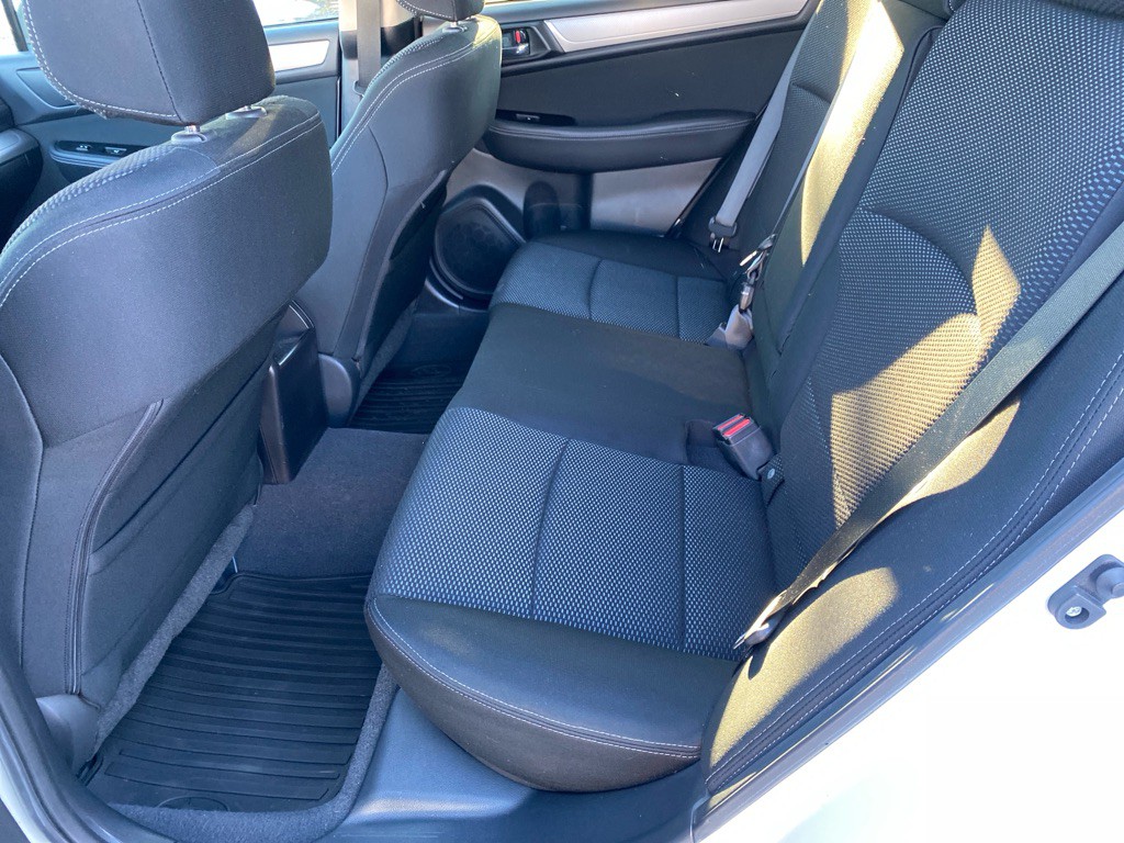 2015 Subaru Outback Image 22
