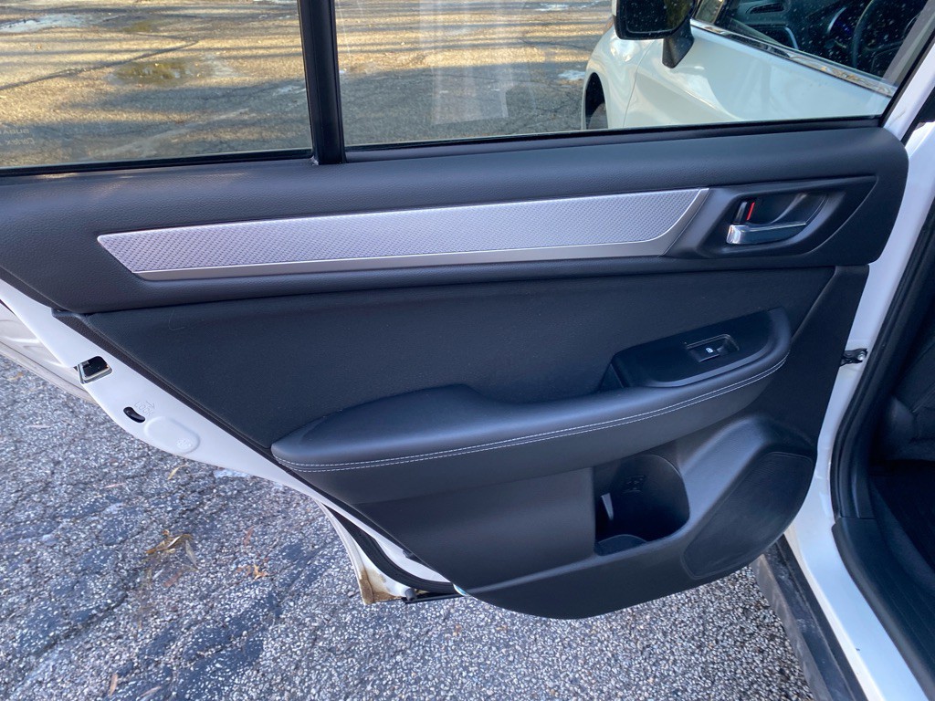 2015 Subaru Outback Image 23