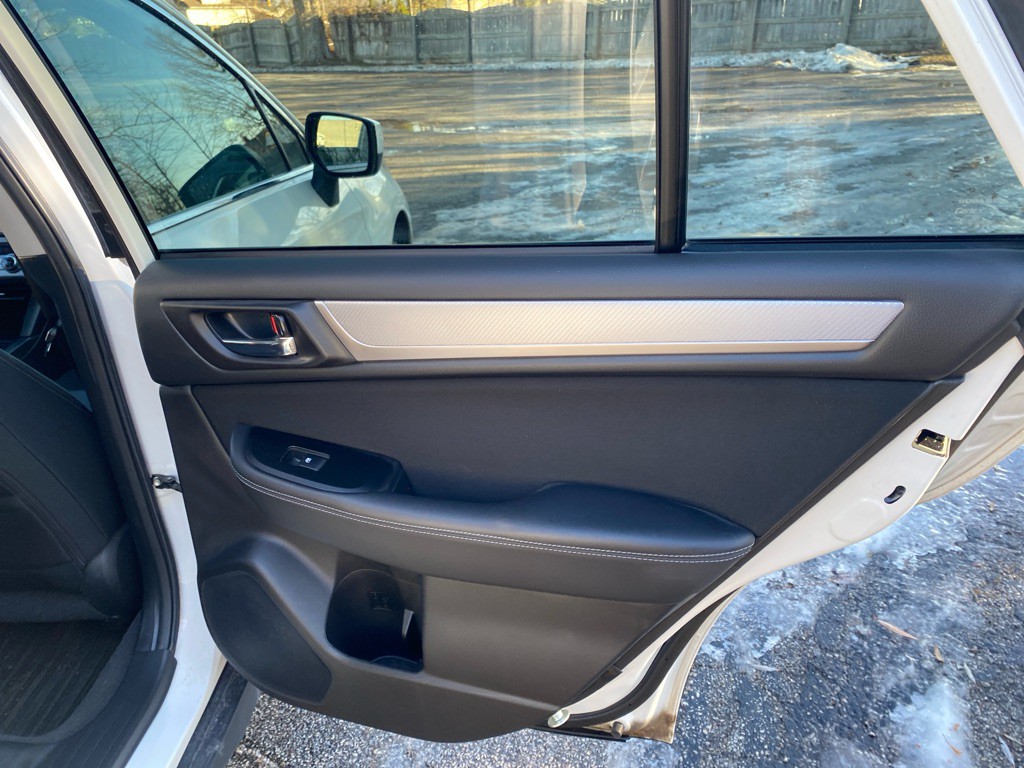 2015 Subaru Outback Image 26