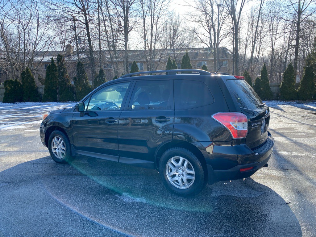 2015 Subaru Forester Image 3