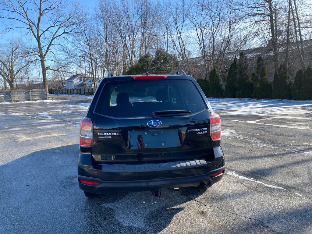 2015 Subaru Forester Image 4