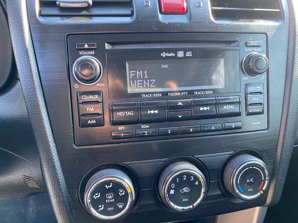 2015 Subaru Forester Image 16