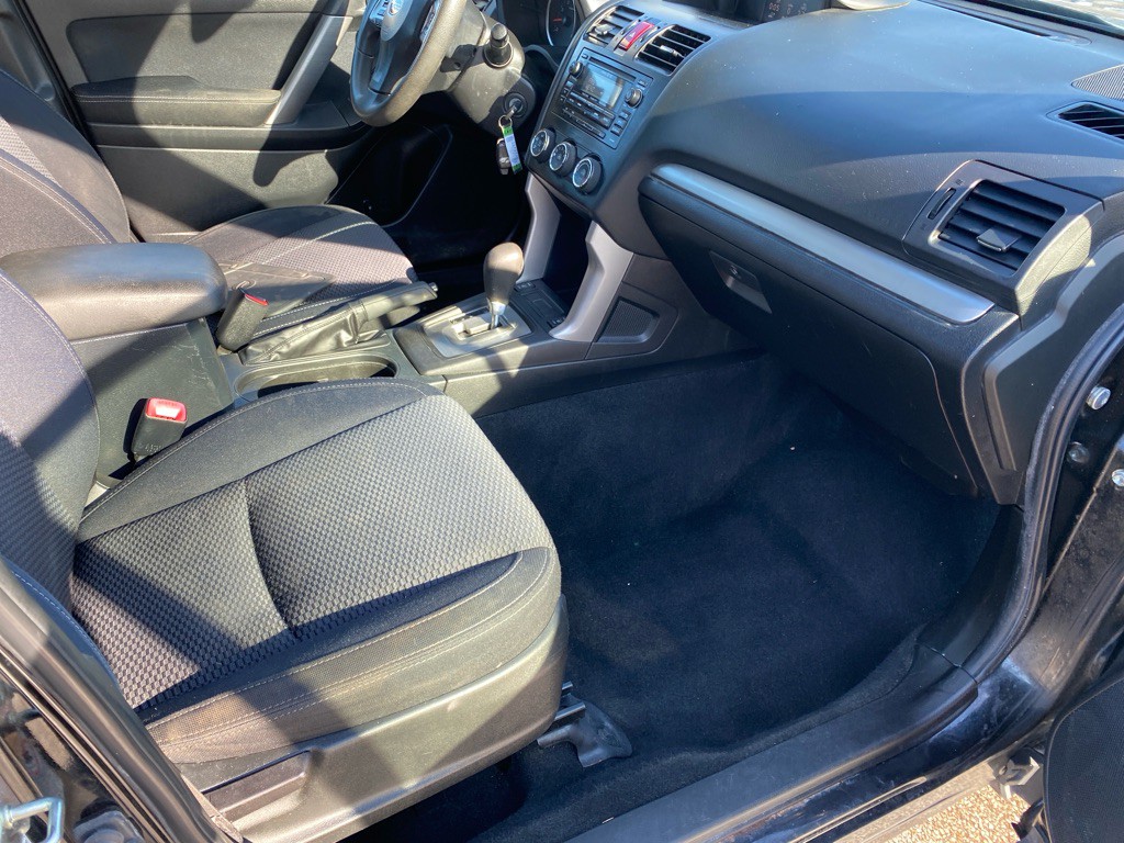 2015 Subaru Forester Image 25