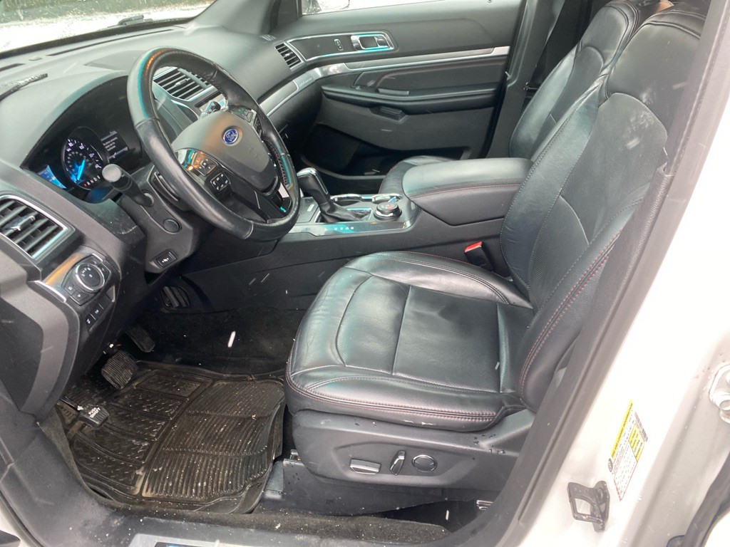 2017 Ford Explorer Image 10