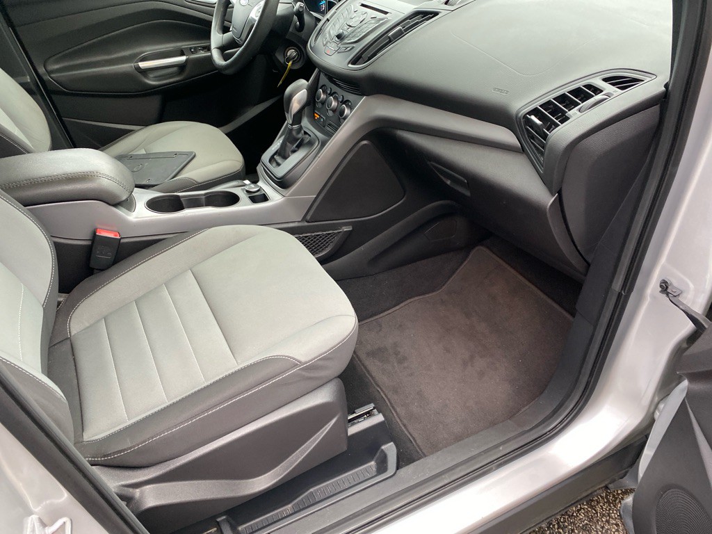 2016 Ford Escape Image 24