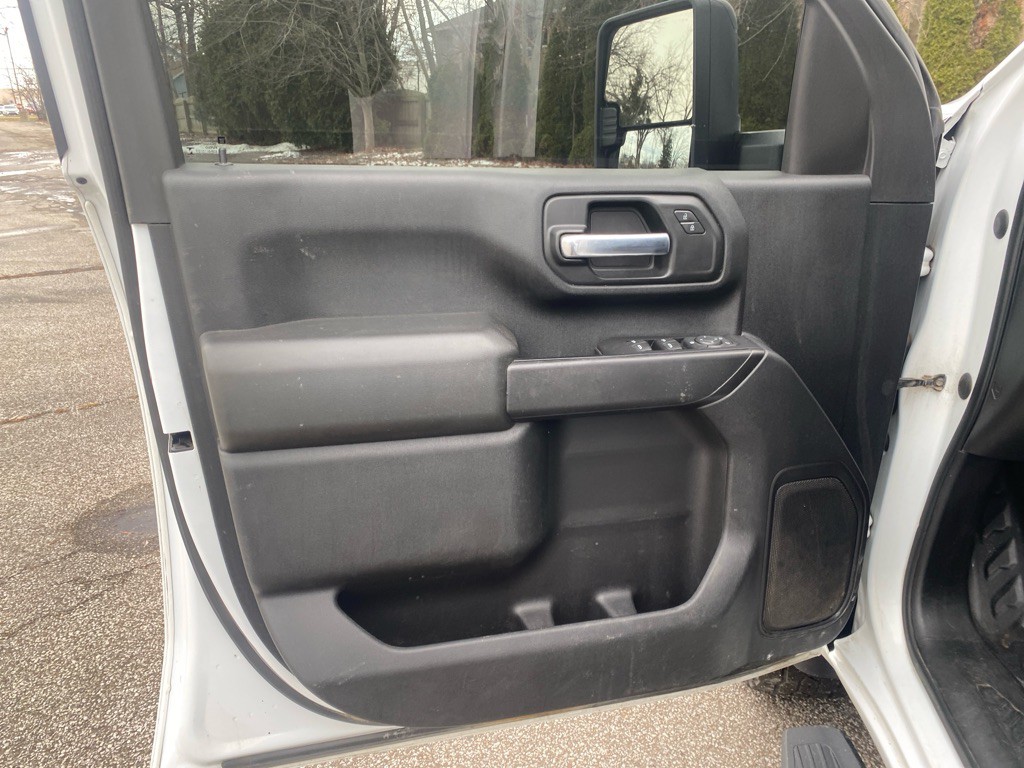 2020 GMC Sierra Image 9