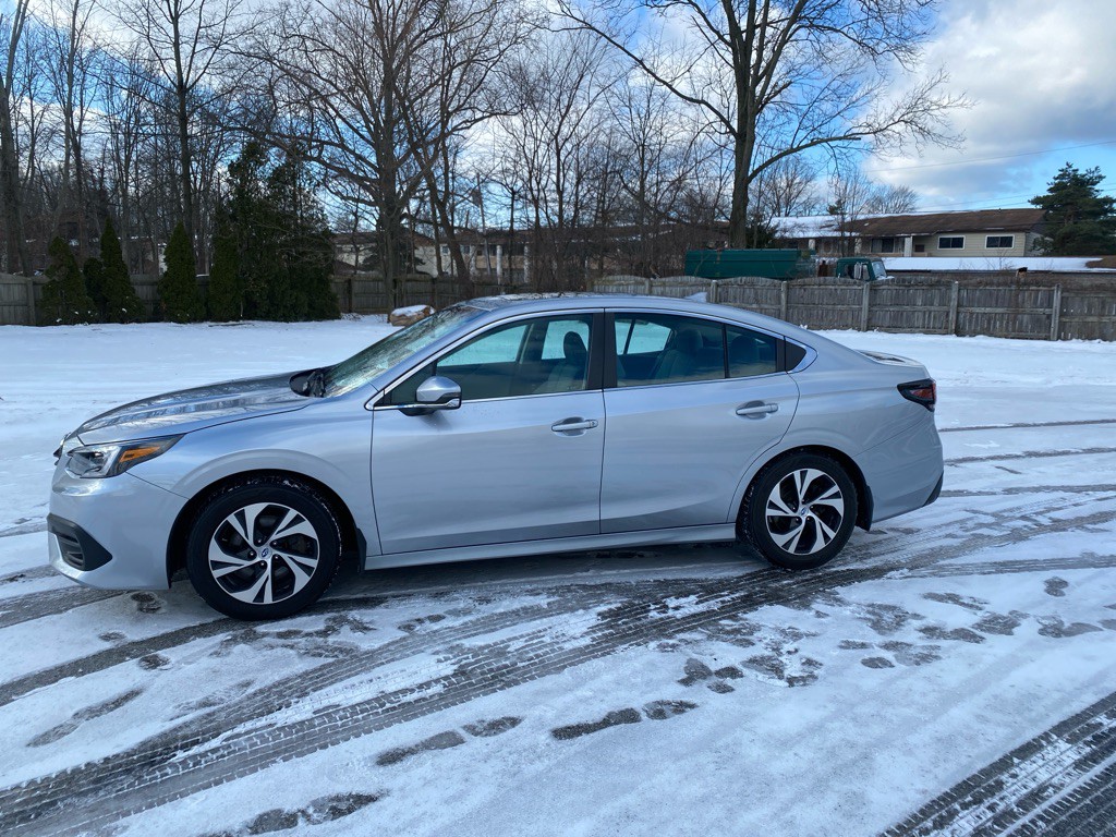 2021 Subaru Legacy Image 2