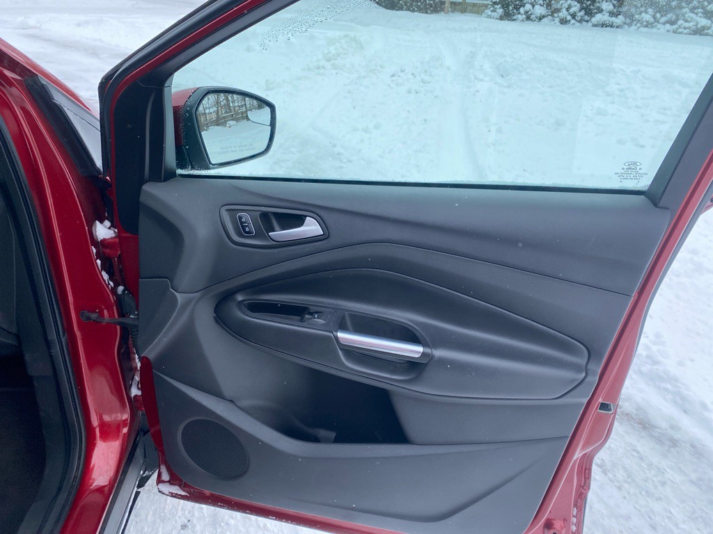 2017 Ford Escape Image 24