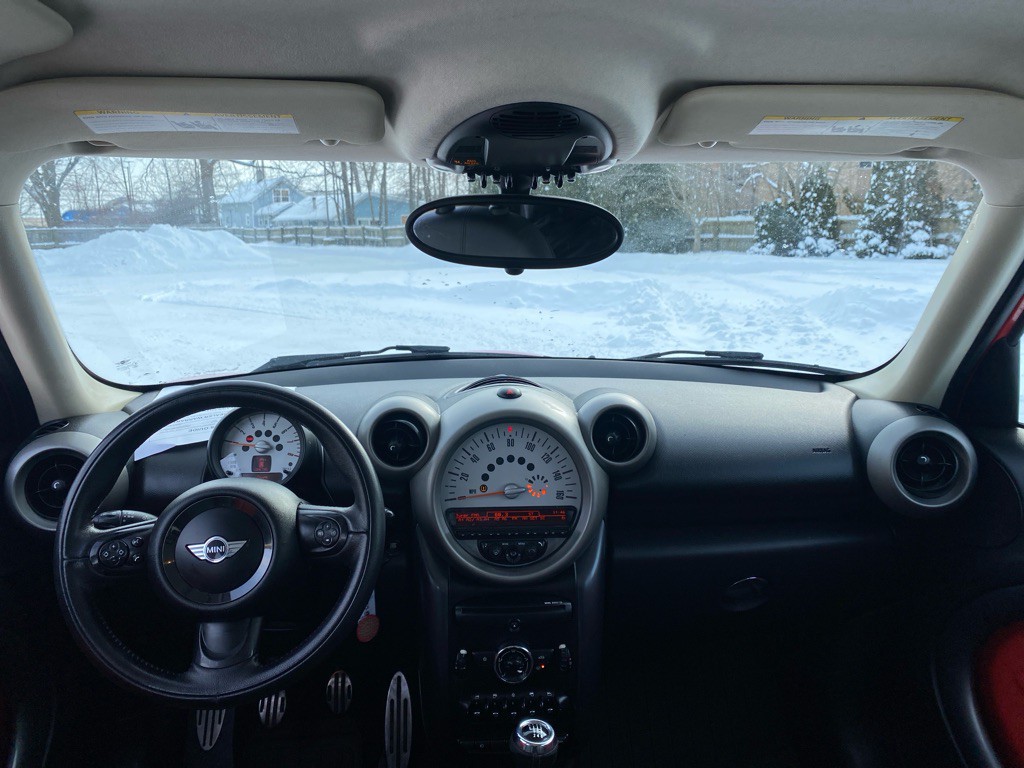 2012 MINI Cooper Image 16