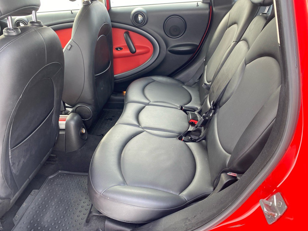 2012 MINI Cooper Image 17